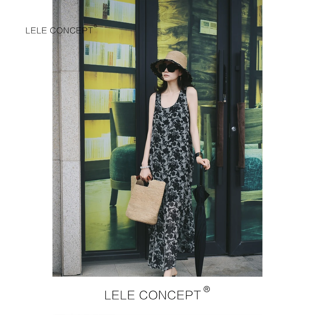 LELE CONCEPT | 时尚设计师款暗花纹无袖连衣裙Q0666