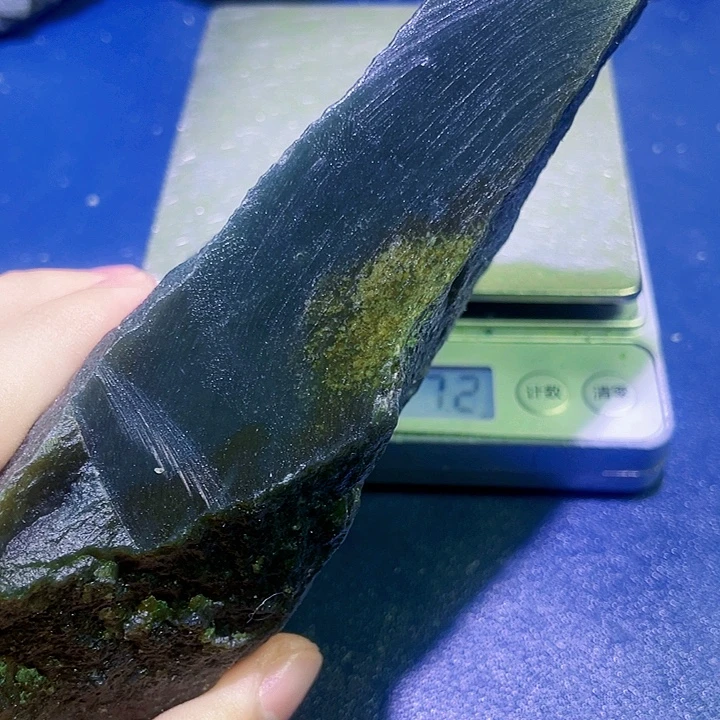 未镶嵌和田玉（糖玉）珠宝半成品