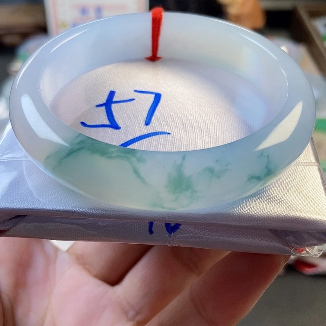 翡翠未镶嵌手镯12冰胶飘花