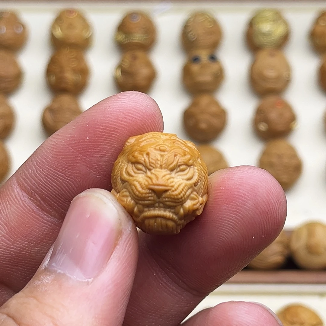 猴头核桃吊坠山君17