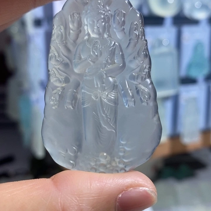 岫玉未镶嵌颈饰吊坠