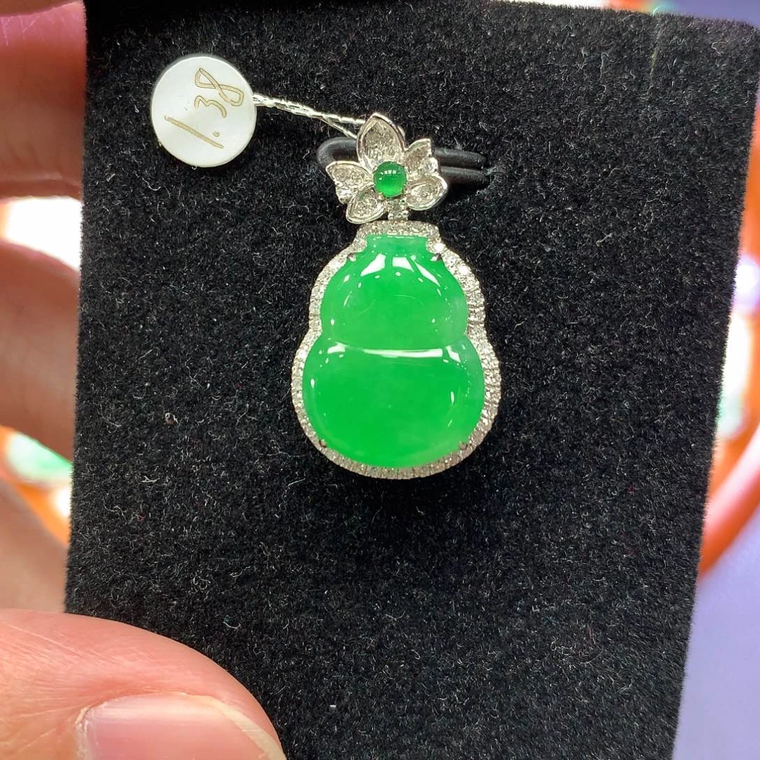 翡翠18K金镶嵌吊坠(不含链)