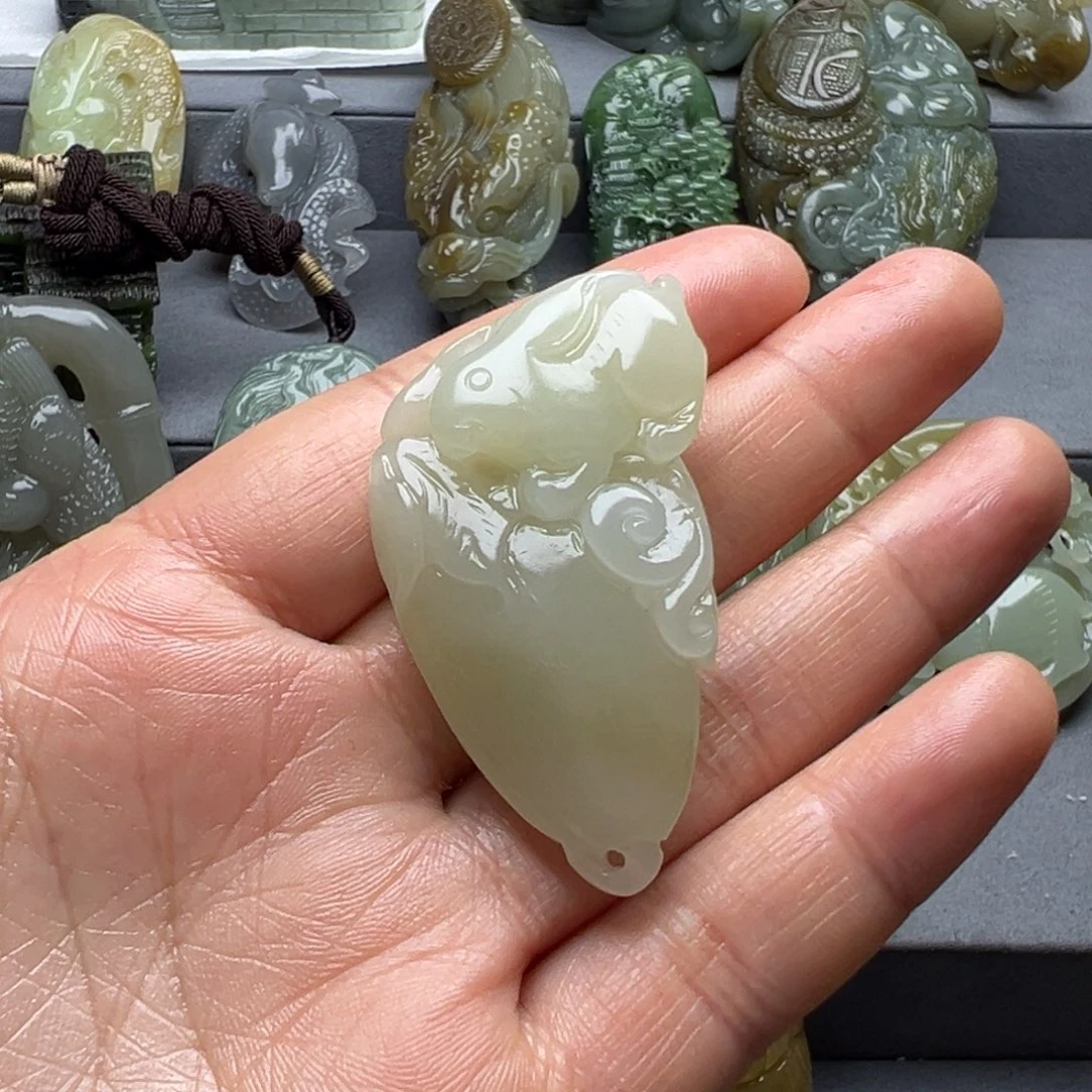 和田玉颈饰未镶嵌