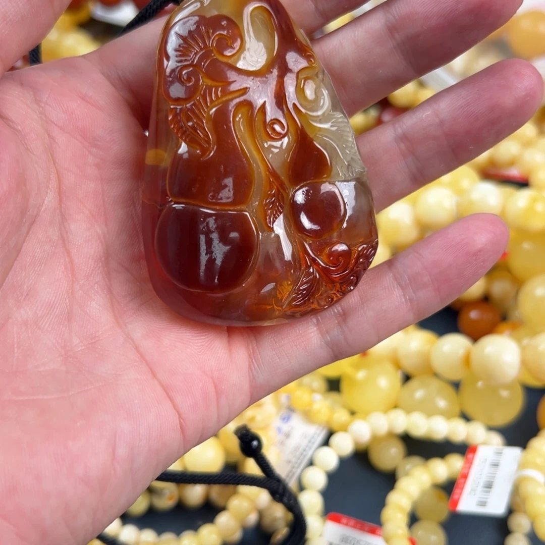 琥珀未镶嵌珠宝奇石