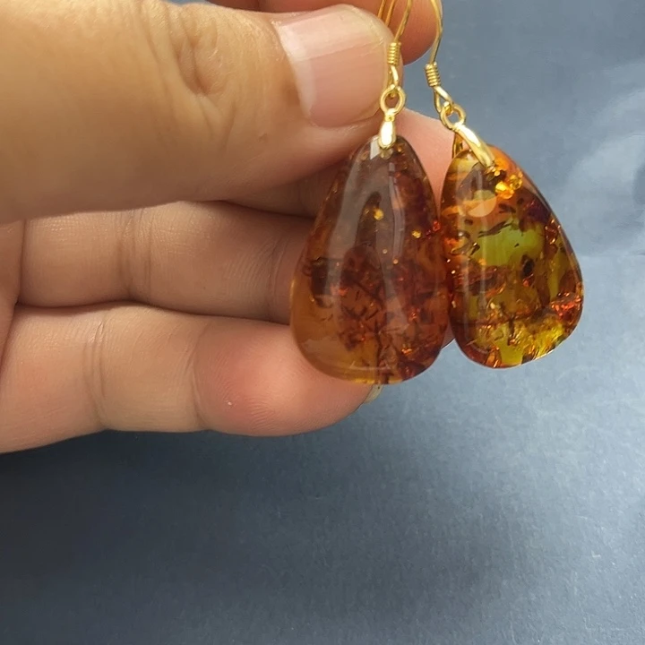 琥珀未镶嵌裸石耳坠