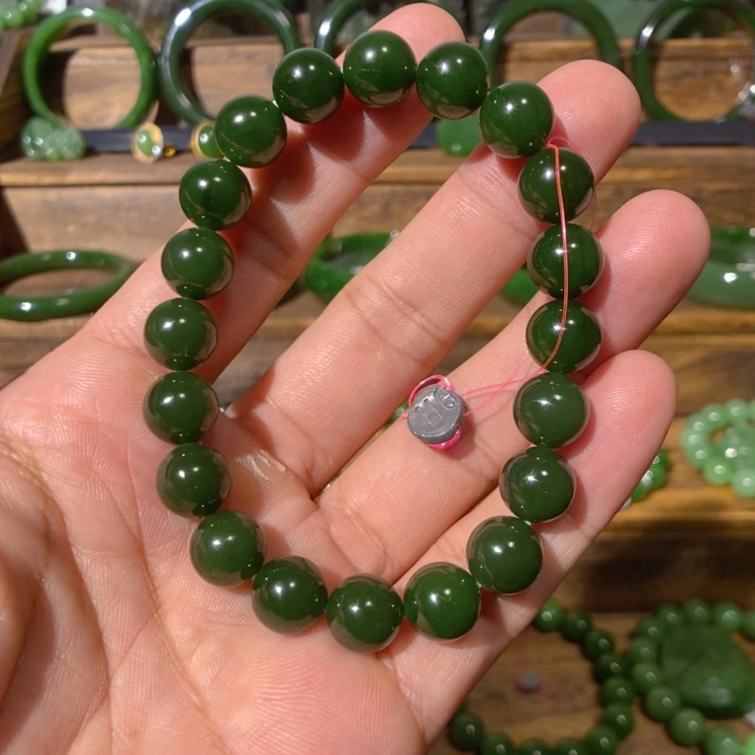 【闪购商品】吊坠(不含链)未镶嵌和田玉俄七红皮菠菜绿手串 10