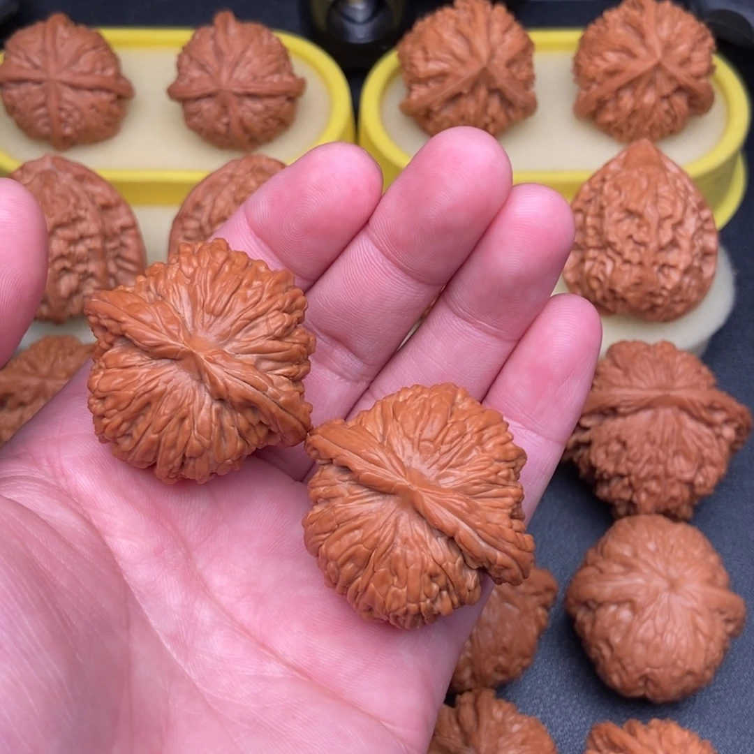 文玩核桃把件汉高楼40