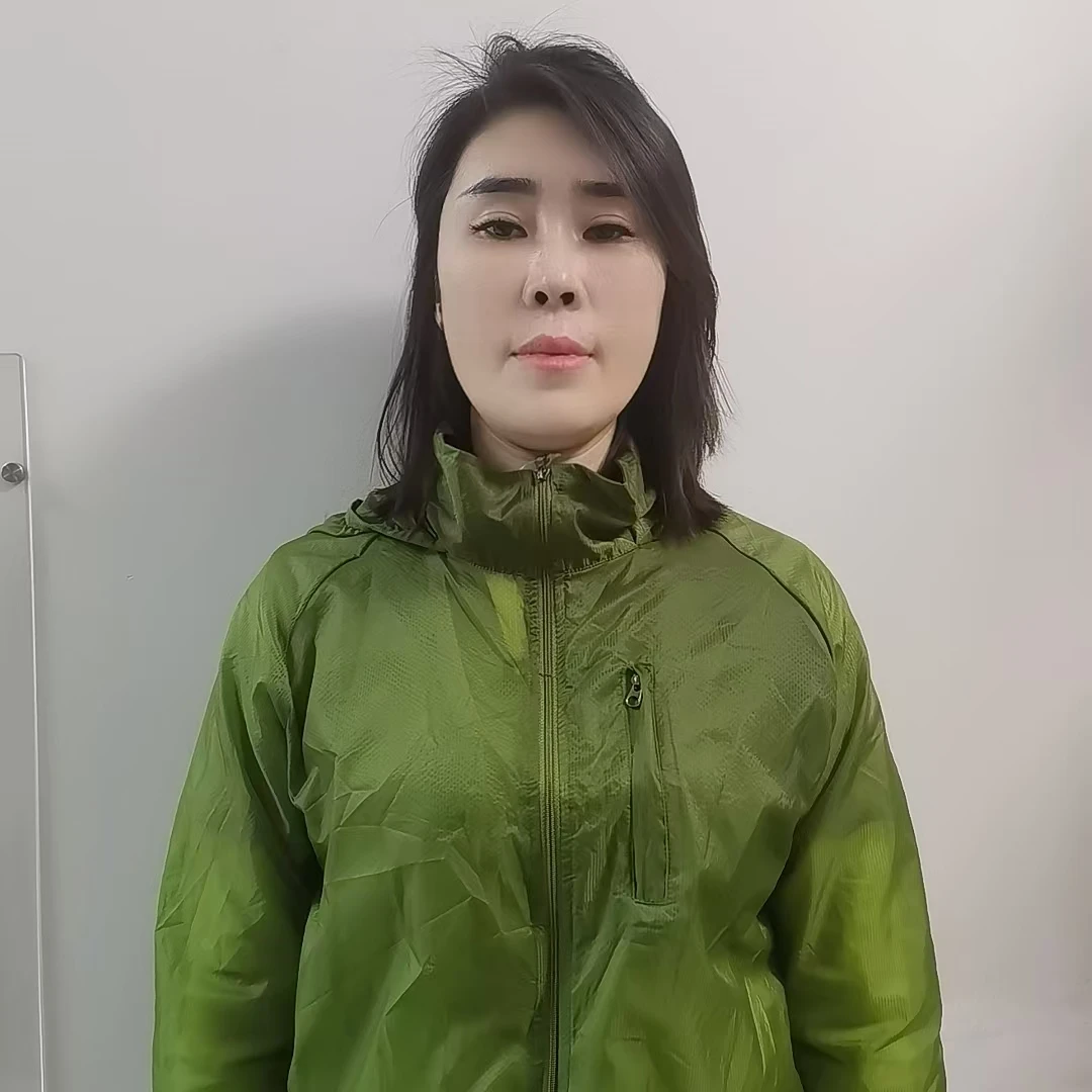 女款防晒外套《听到名字下单》