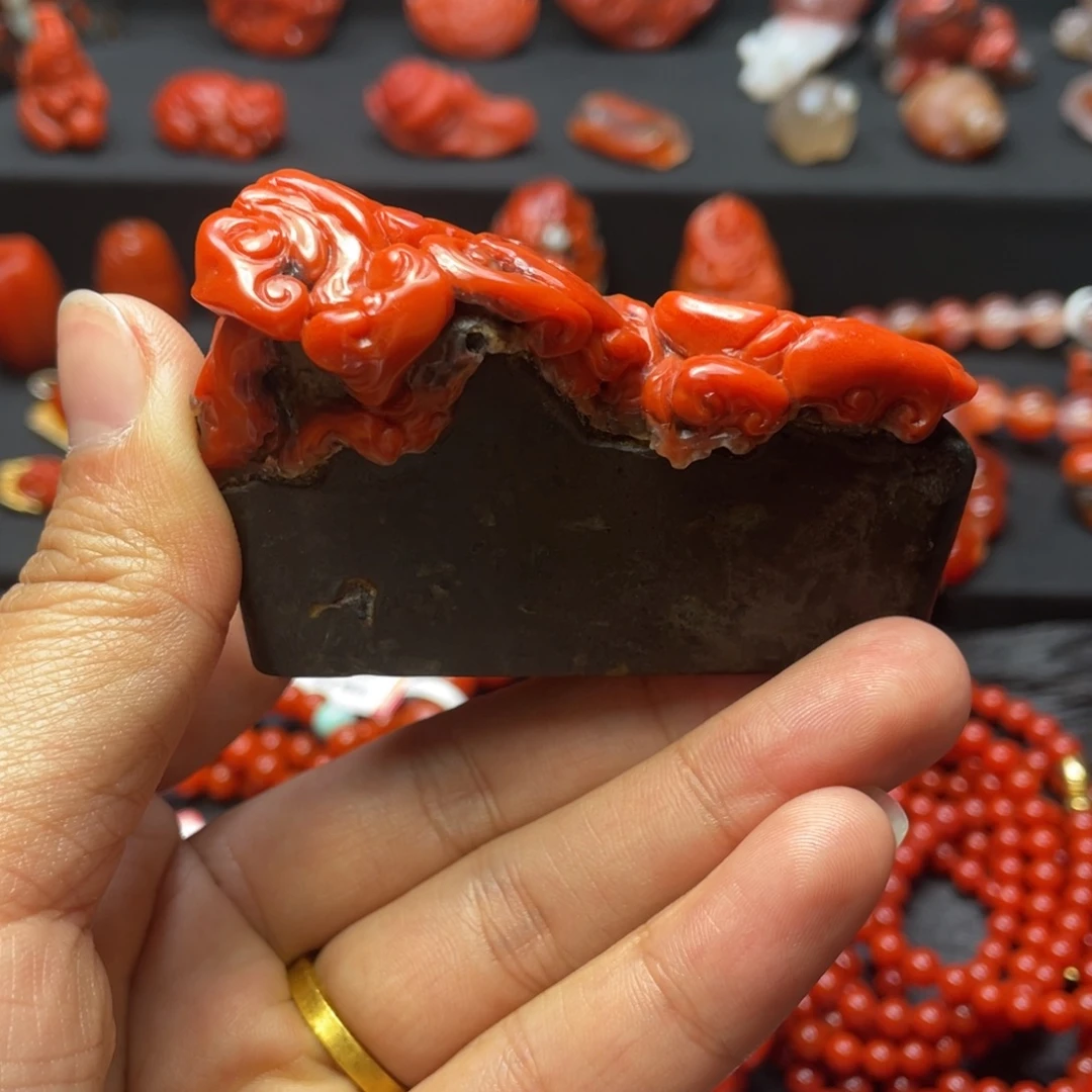 南红玛瑙未镶嵌柿子红笔架阿东寨老南红原矿柿子红笔架88.5g