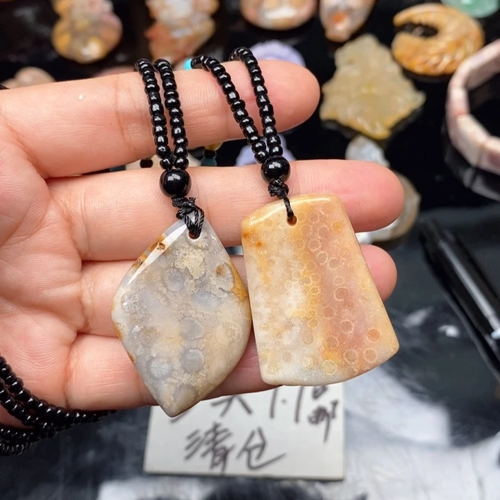 硅化珊瑚（珊瑚玉）手镯未镶嵌