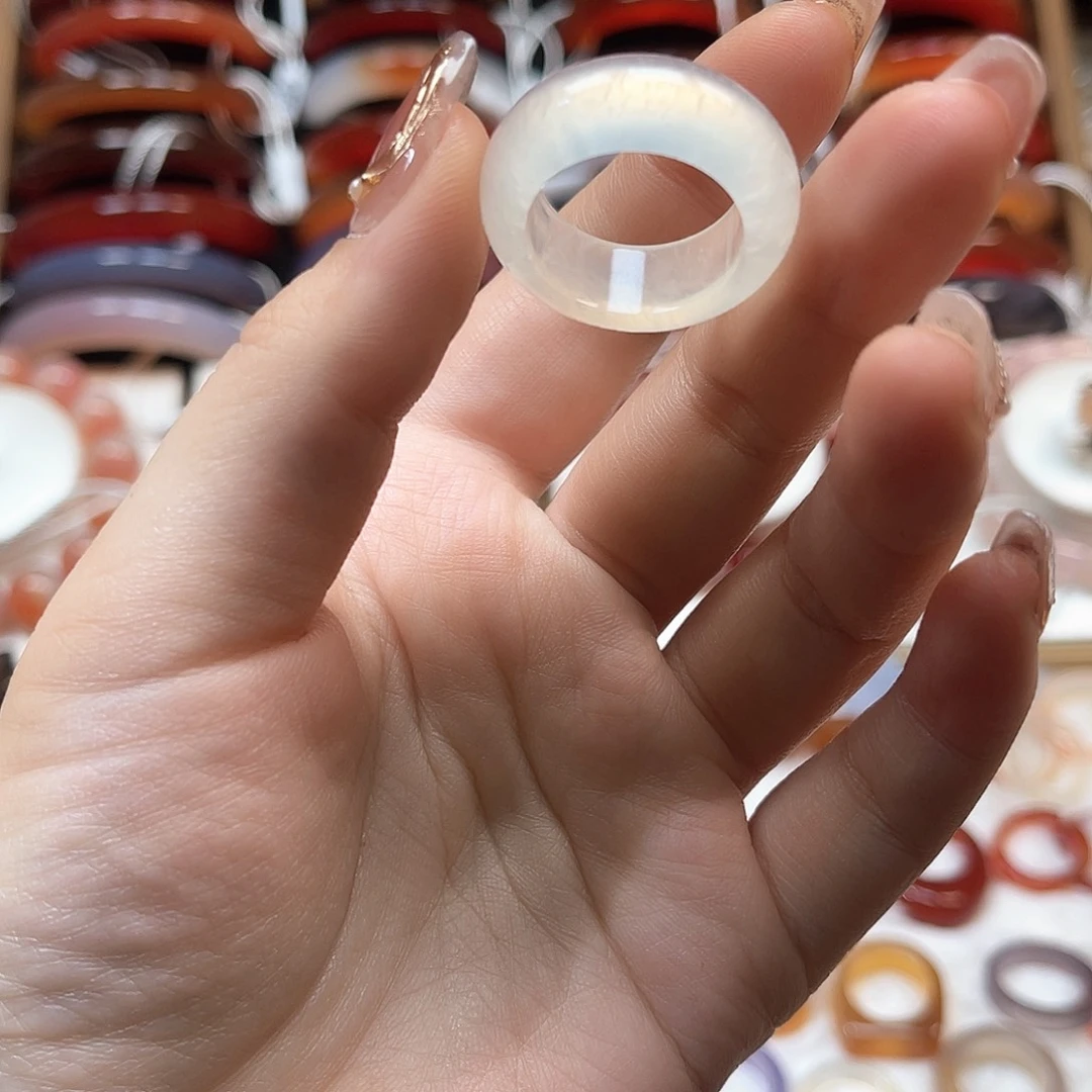 玛瑙/玉髓手镯未镶嵌宋****?