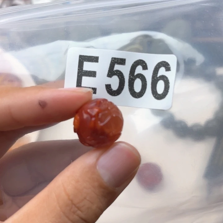 未镶嵌南红玛瑙珠宝奇石