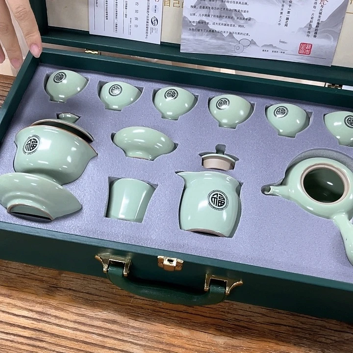 孤品茶具套装等。