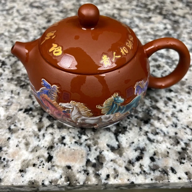 马到成功变色凤鸣壶