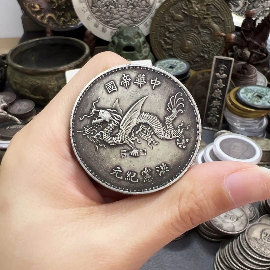 金属复古风格摆件