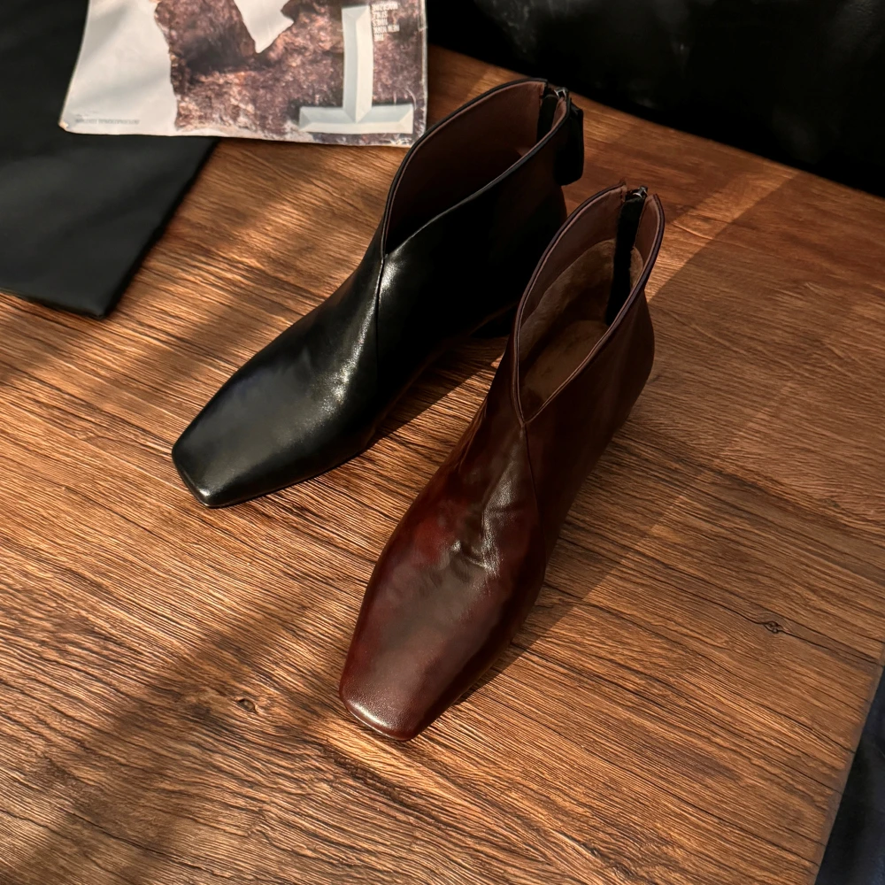 L123短靴女2025秋冬季新款小方头单靴法式复古大码女鞋切尔西中跟