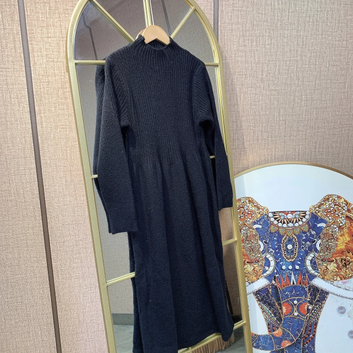 BP930孕妇黑色毛衣裙100-150