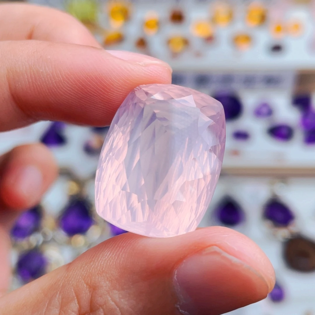 未镶嵌珠宝半成品水晶天然保真粉晶