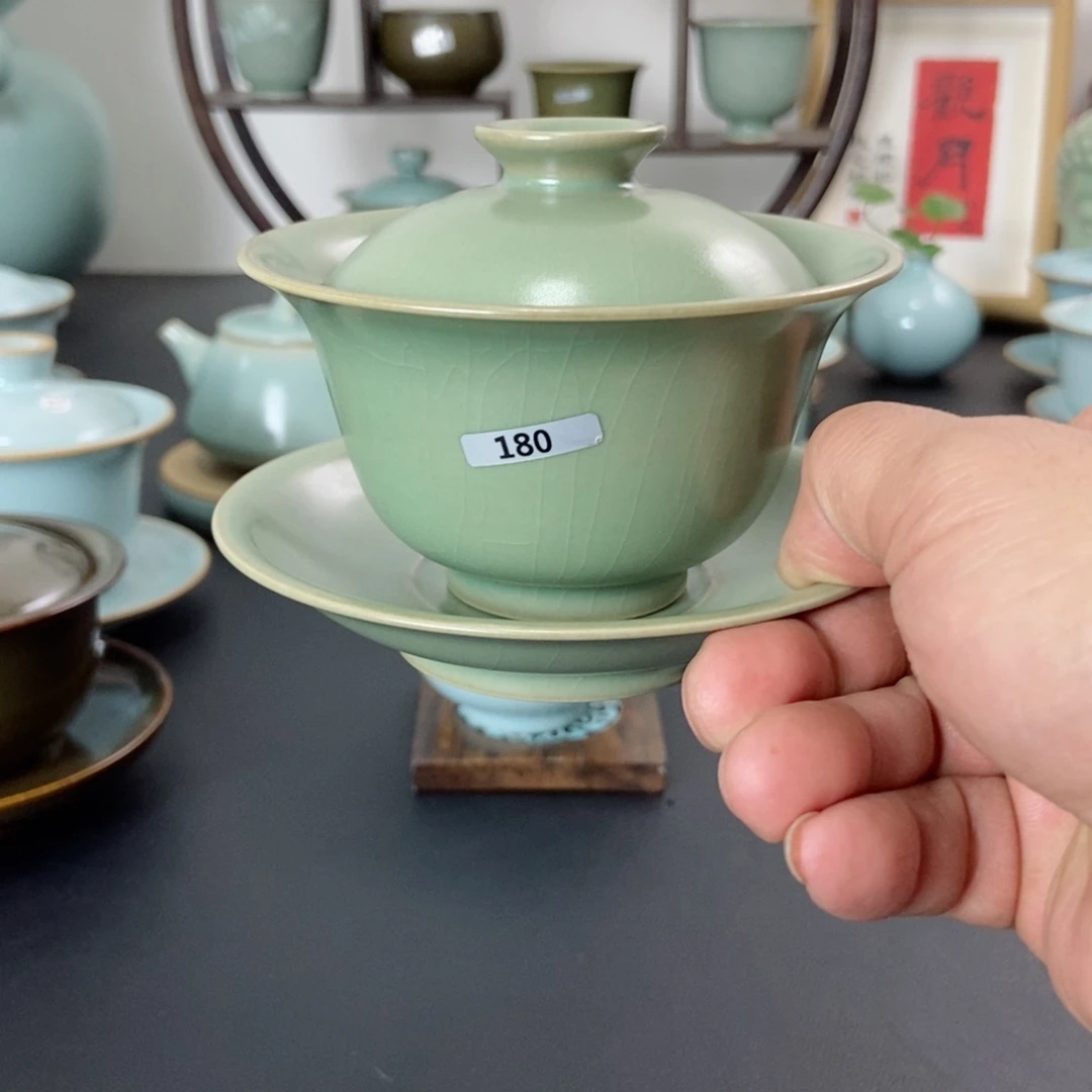 用****5仿古葱绿釉元宝盖碗