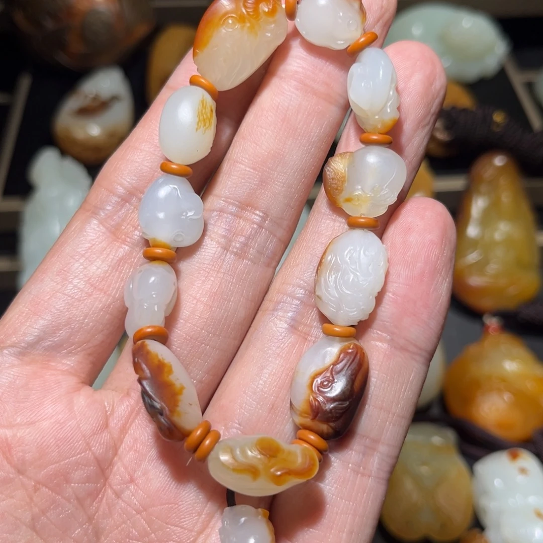 Z***裤和田玉未镶嵌挂件