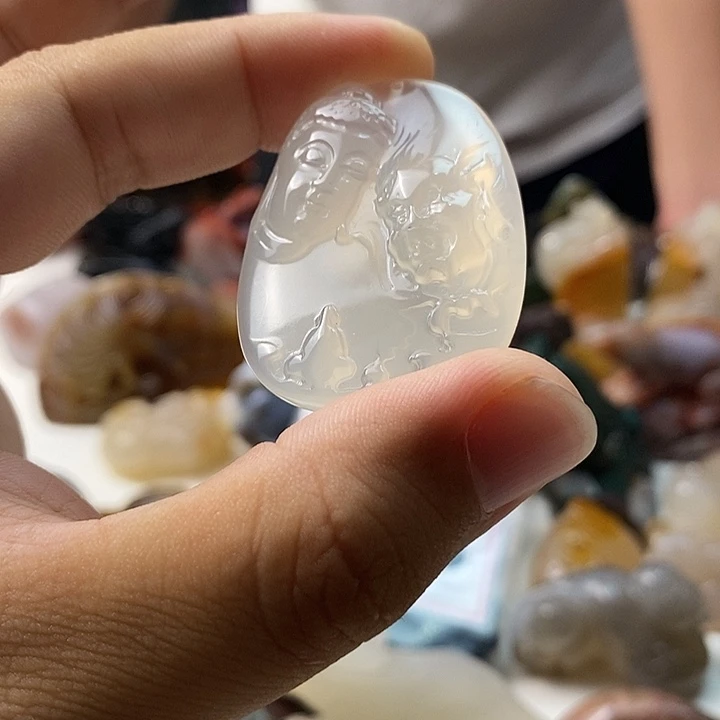 玛瑙/玉髓未镶嵌颈饰