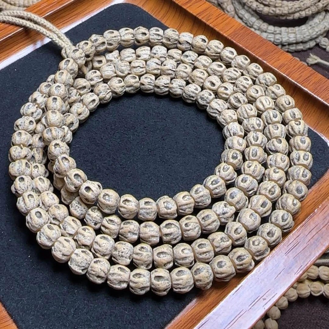 柏香籽/百香籽吊坠春****雄