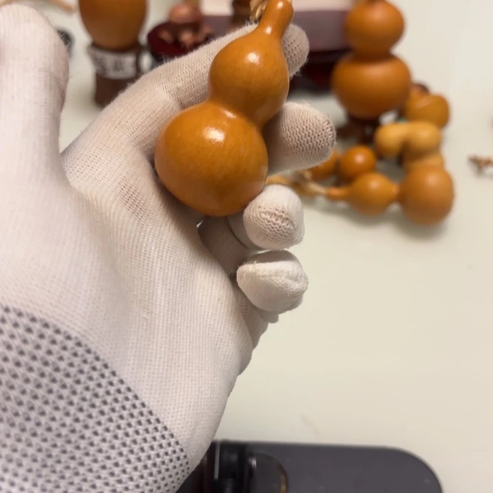 Y***Y天然手捻老皮葫芦