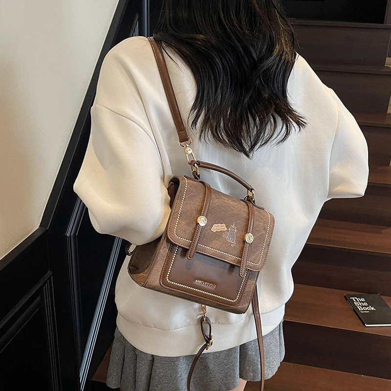 艾米兔女包2025新款百搭休闲简约美拉德风时尚洋气质感通勤双肩包