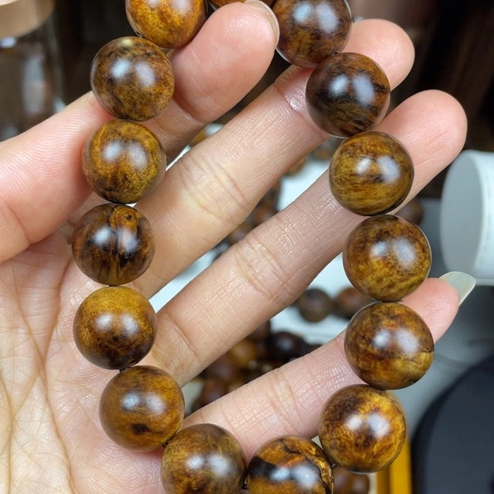 贡木把件手串手串