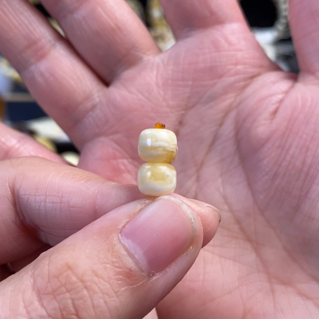 琥珀未镶嵌裸石虎皮纹老型对珠7.3
