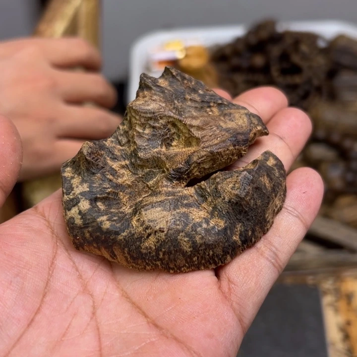 沉香沉香碎屑16.6克