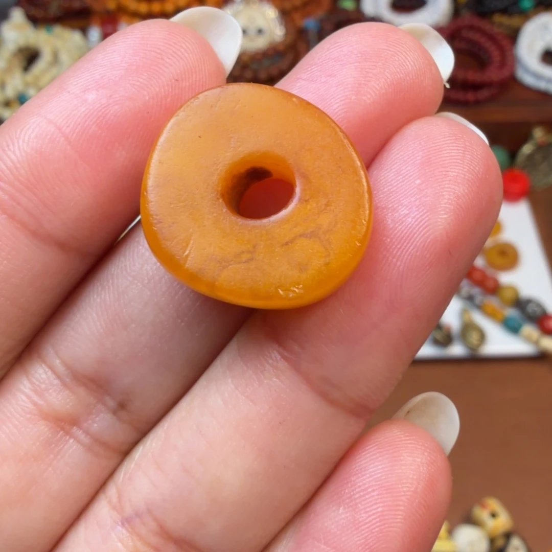 高***室树脂制品念珠配饰