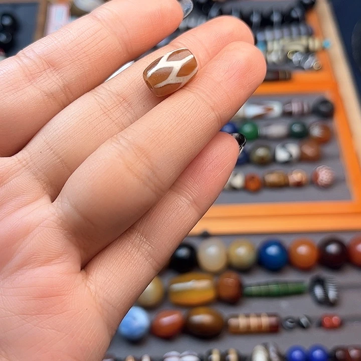 玛瑙/玉髓珠宝半成品未镶嵌雲*巅