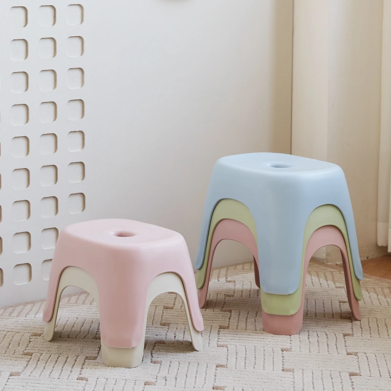 塑料凳子加厚结实耐用可叠放矮凳简约小方凳家用静音脚垫儿童板凳