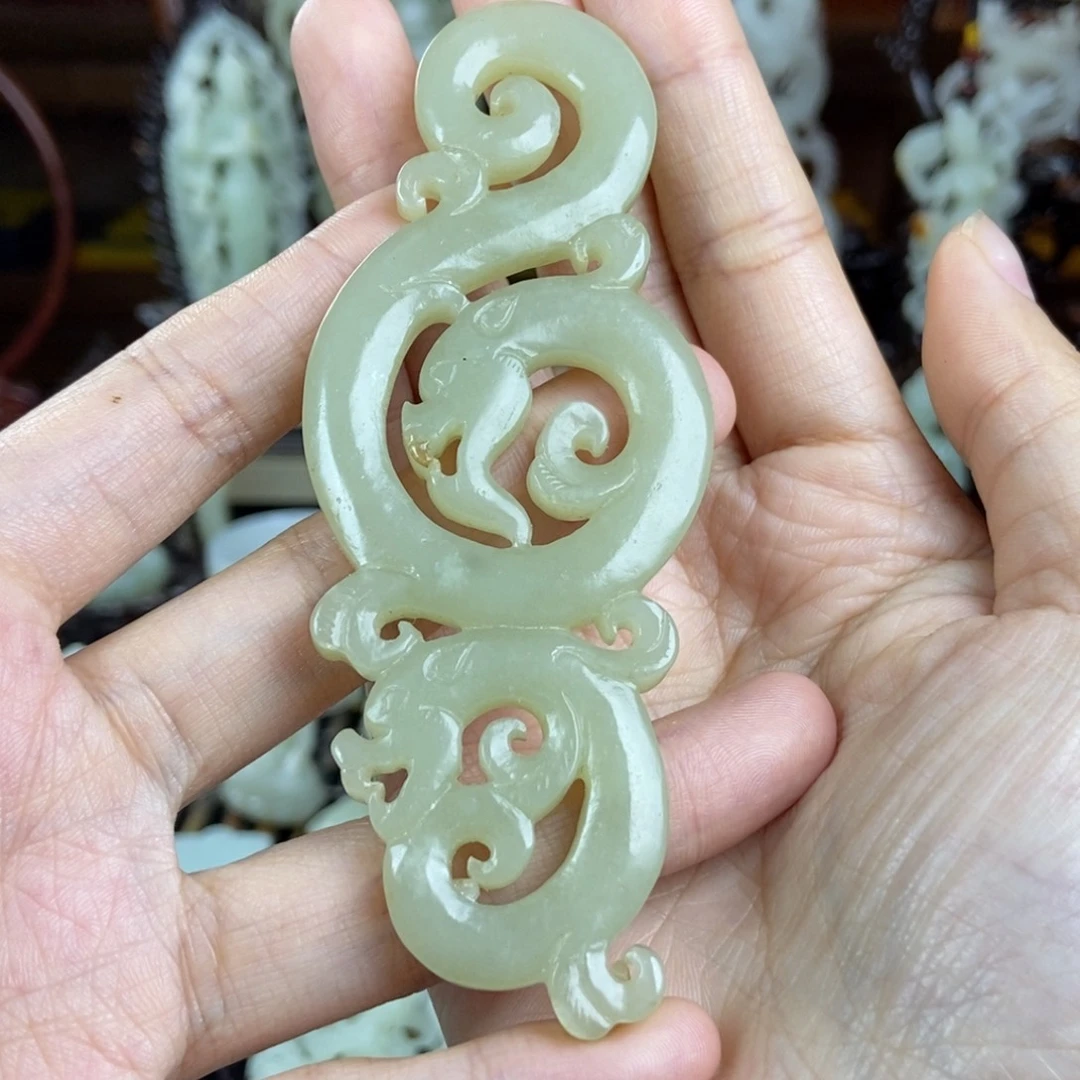 和田玉挂件未镶嵌云*男