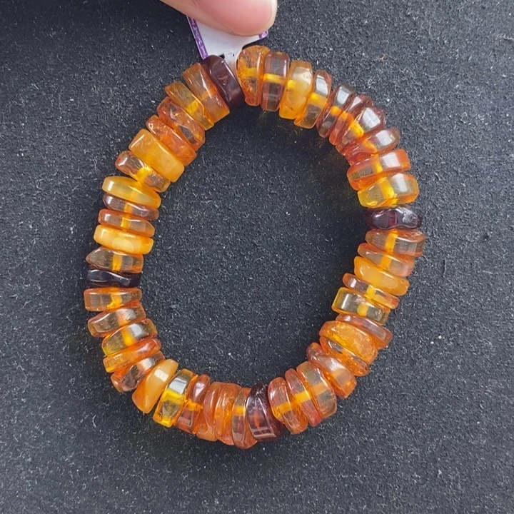 未镶嵌琥珀珠宝奇石