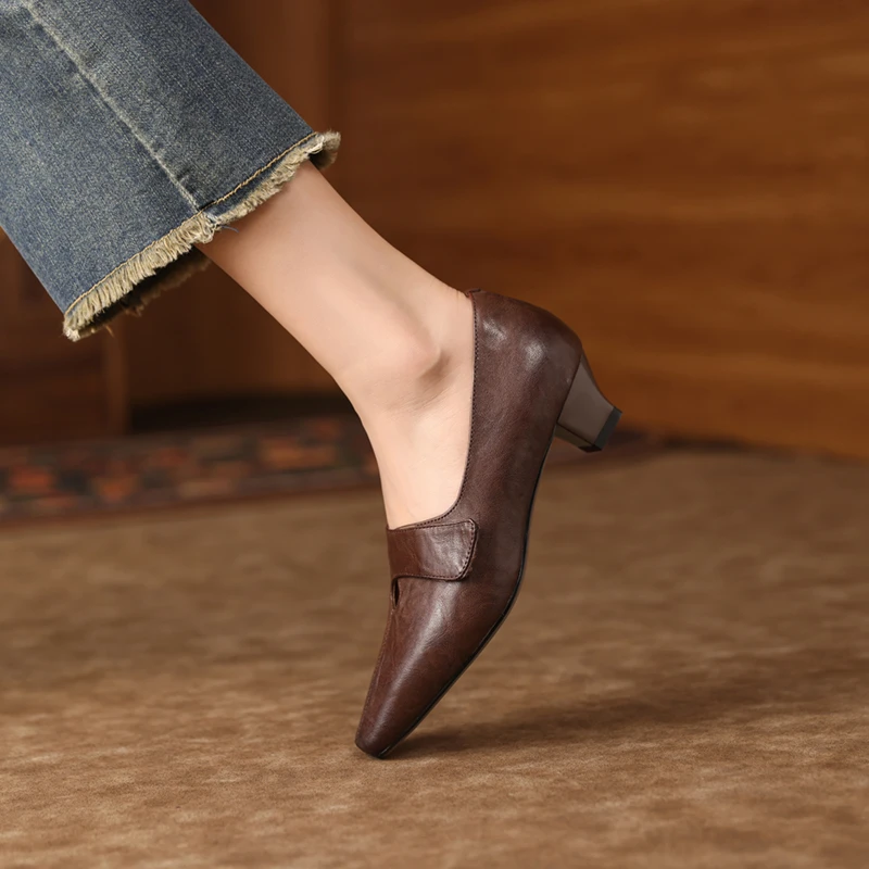 坡跟真皮女鞋2025春秋新款浅口鞋子女软底牛皮单鞋妈妈鞋舒适皮鞋