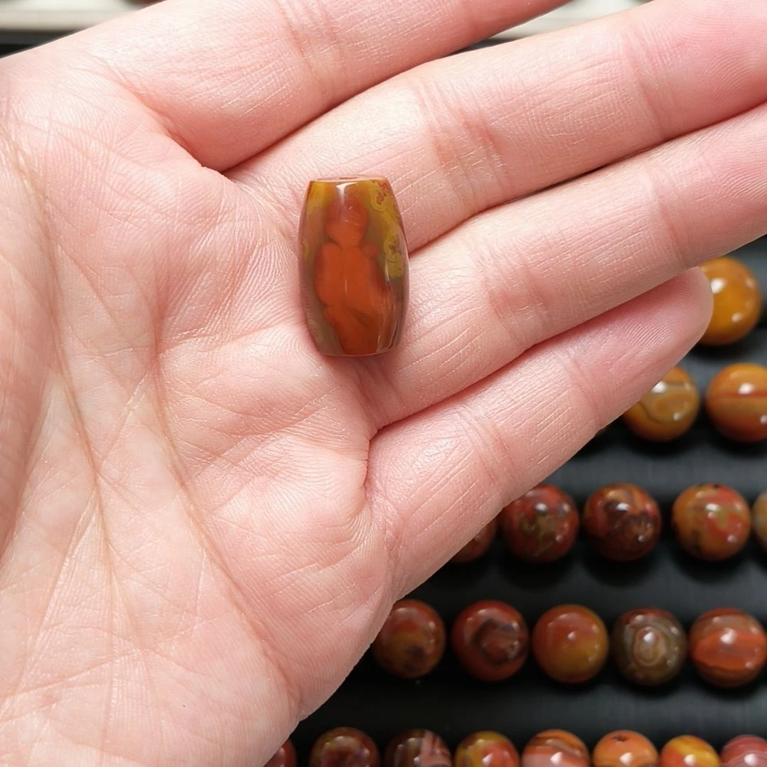 玛瑙/玉髓未镶嵌战国红玛瑙