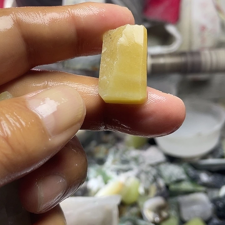 颈饰未镶嵌和田玉守**空