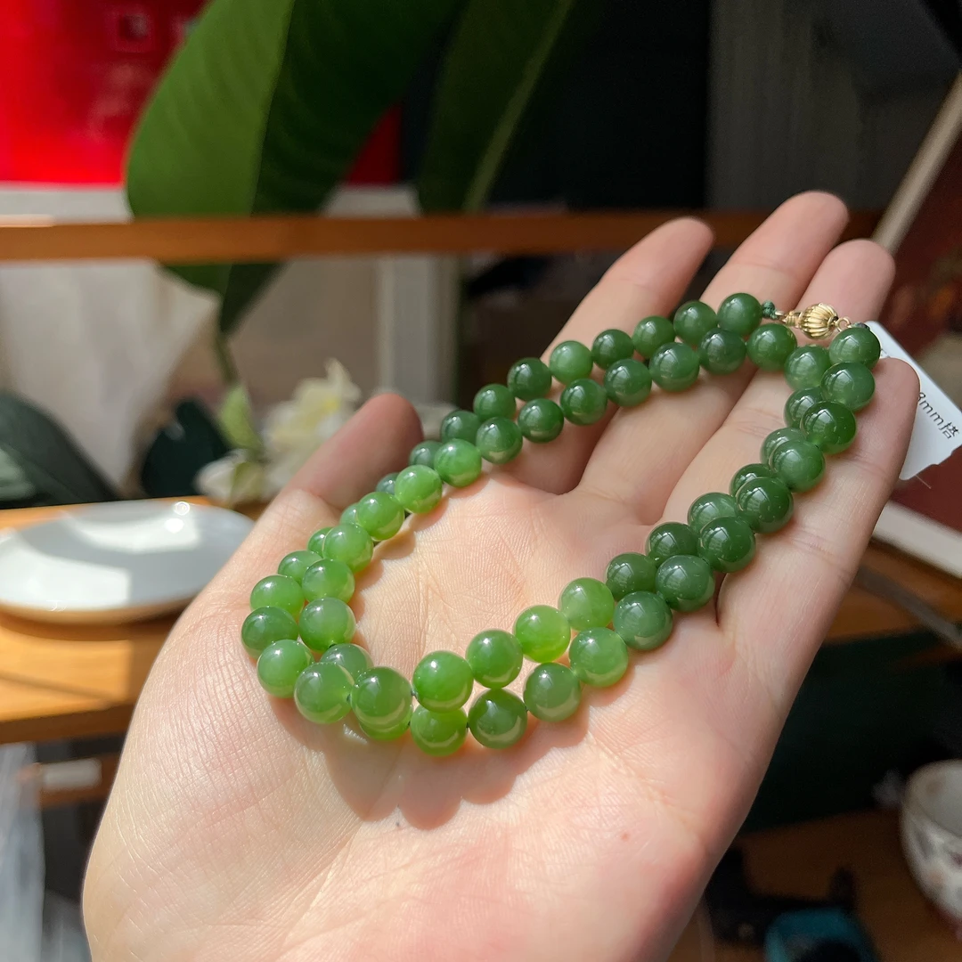 【郭老师】约8mm阳绿碧玉圆珠搭18K金项链约45cm