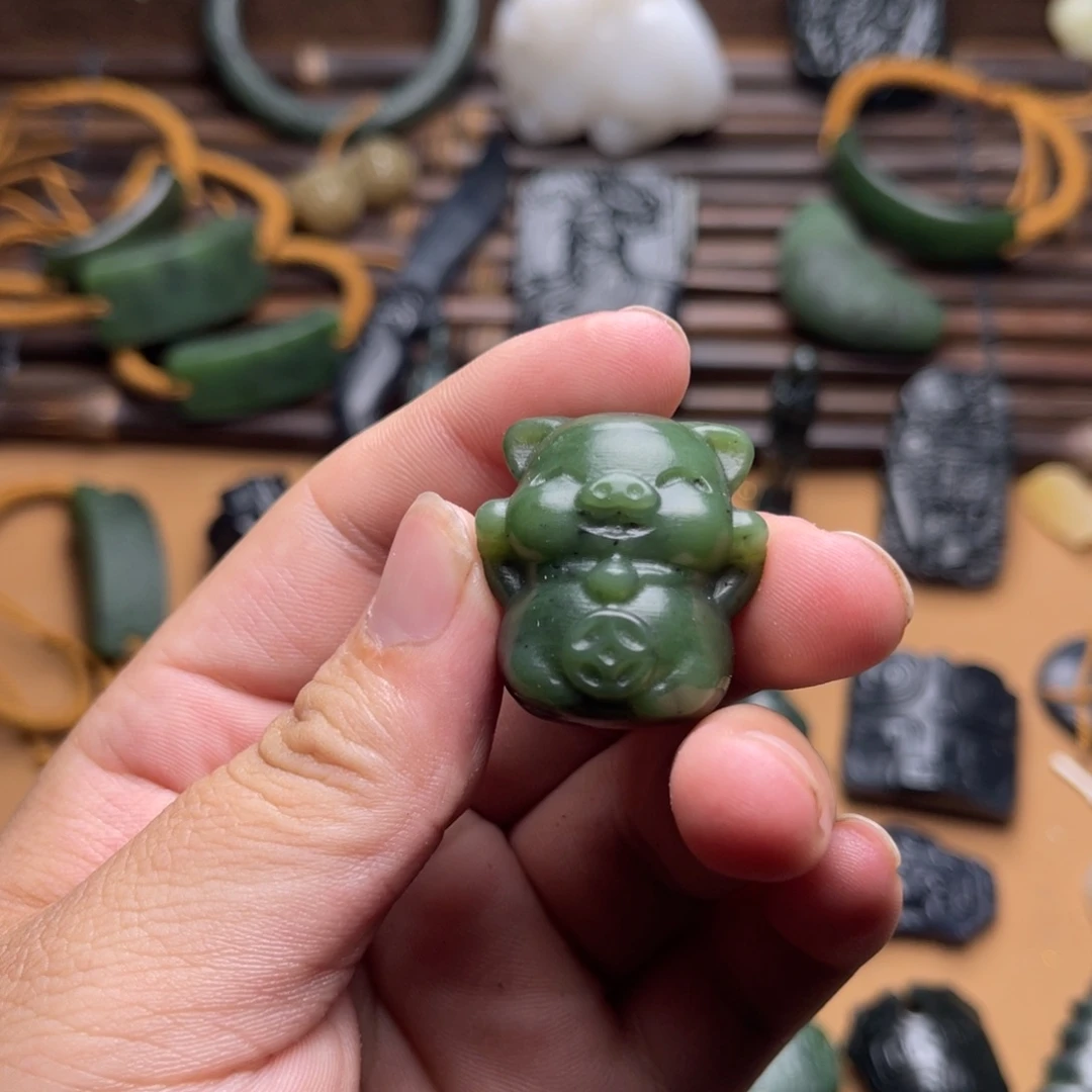 和田玉未镶嵌挂件