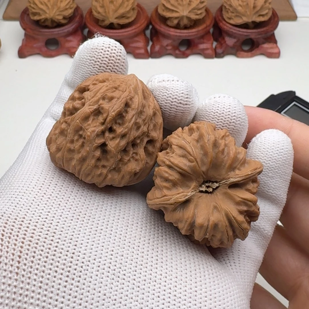 文玩核桃吊坠平谷凹底38