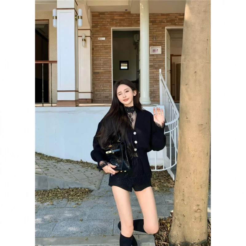 慵懒风温柔V领高级感显瘦毛衣针织开衫女内搭蕾丝针织上衣两件套