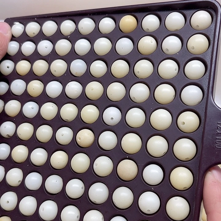 白玉菩提吊坠瑕疵11奶白圆珠100颗卡灯牌宠100颗