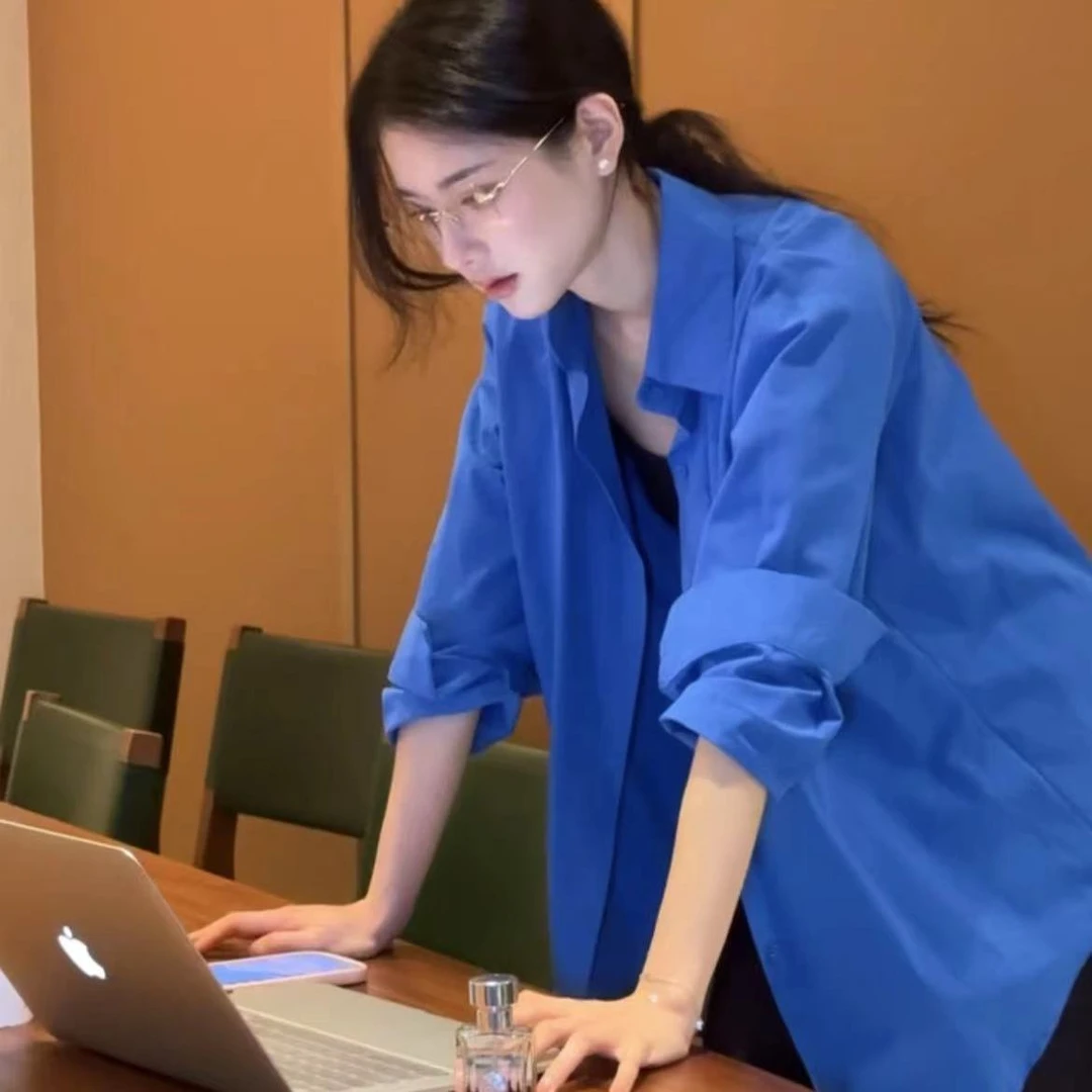 克莱因蓝色长袖衬衫外套女2025春夏新款内搭外穿职业polo纯棉衬衣