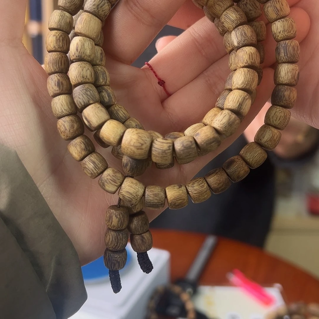 沉香手串风*A金沙叶卡8,29克多样性发货一条
