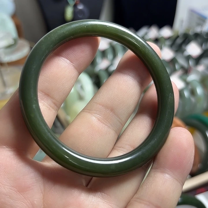 和田玉（糖玉）手镯未镶嵌