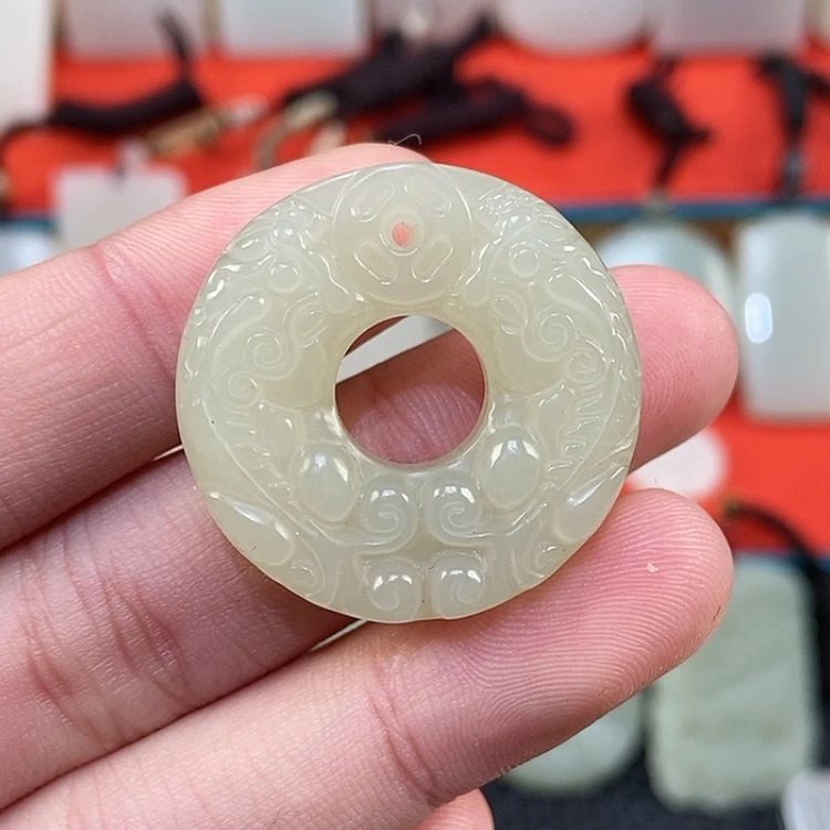 【闪购商品】颈饰未镶嵌和田玉