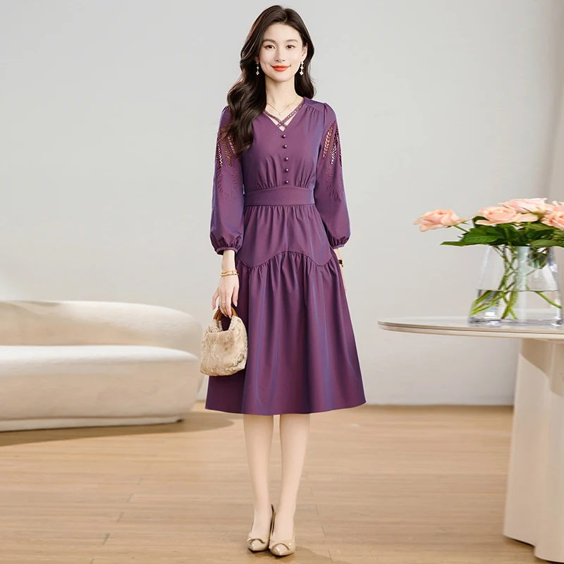 中长款收腰显瘦气质镂空大摆连衣裙女春夏季高腰气质裙子年轻妈妈