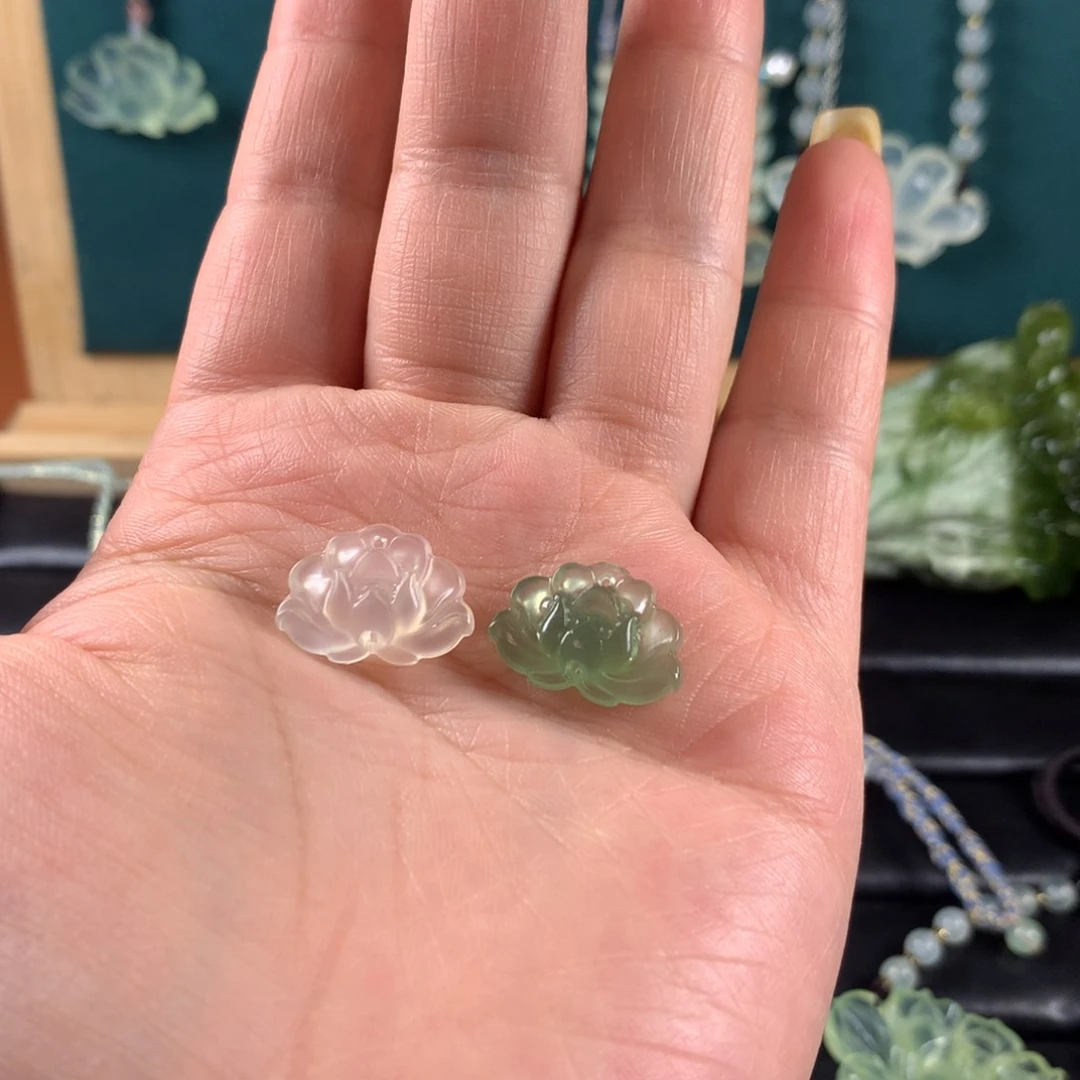 蛇纹石玉未镶嵌耳环韩****吖